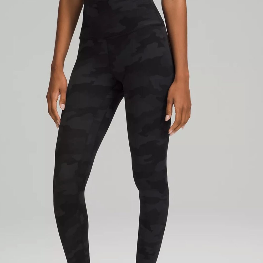 Colorfulkoala high rise black camo print. S.